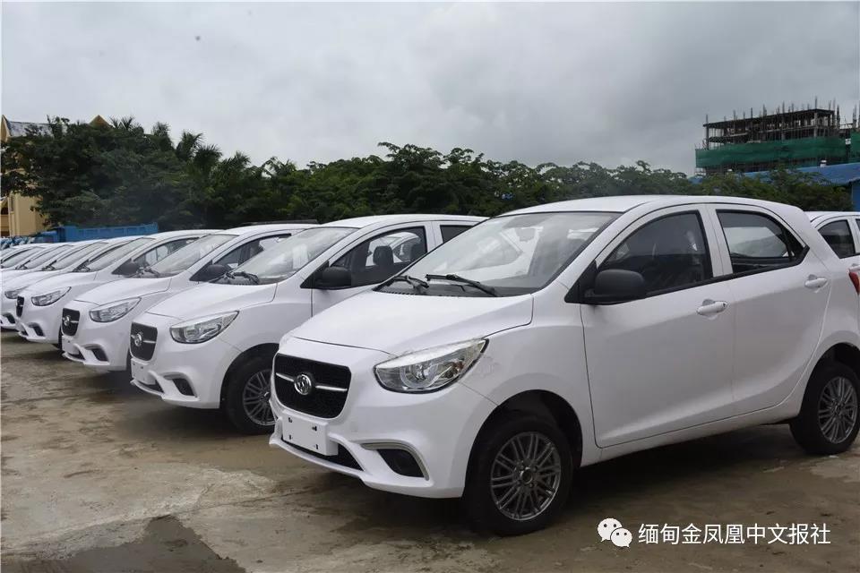 喜報(bào)！躍迪360混動(dòng)版新能源汽車緬甸正式上市