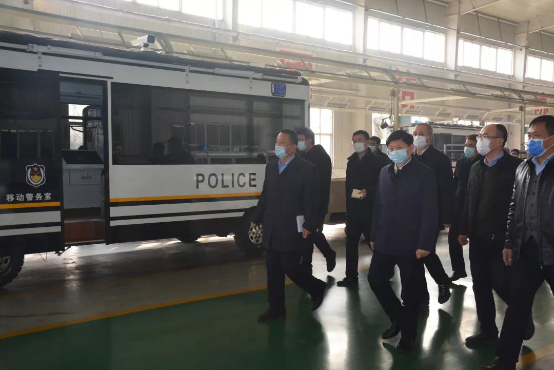 省委常委、石家莊市委書記邢國輝蒞臨躍迪集團調(diào)研考察防疫工作站生產(chǎn)情況