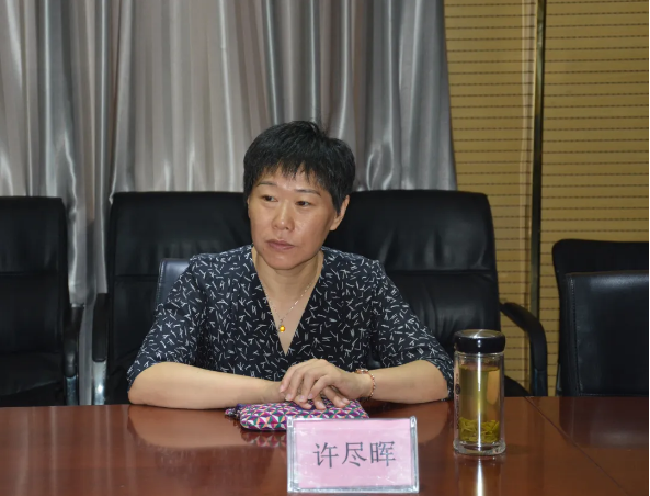 元氏縣長許盡暉到躍迪集團(tuán)調(diào)研疫情防控和旅發(fā)大會(huì)重點(diǎn)項(xiàng)目工作