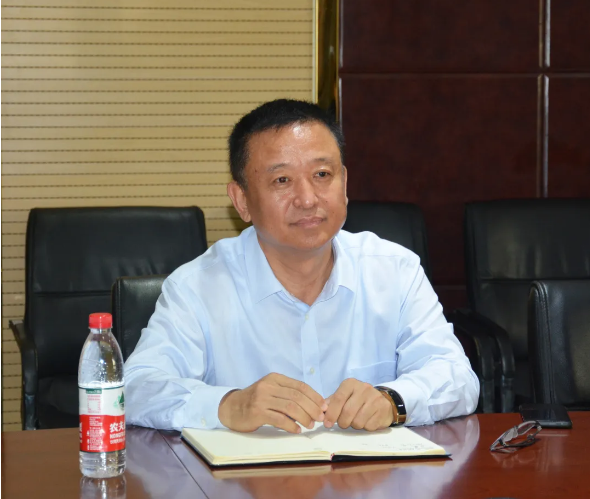 元氏縣長許盡暉到躍迪集團(tuán)調(diào)研疫情防控和旅發(fā)大會(huì)重點(diǎn)項(xiàng)目工作